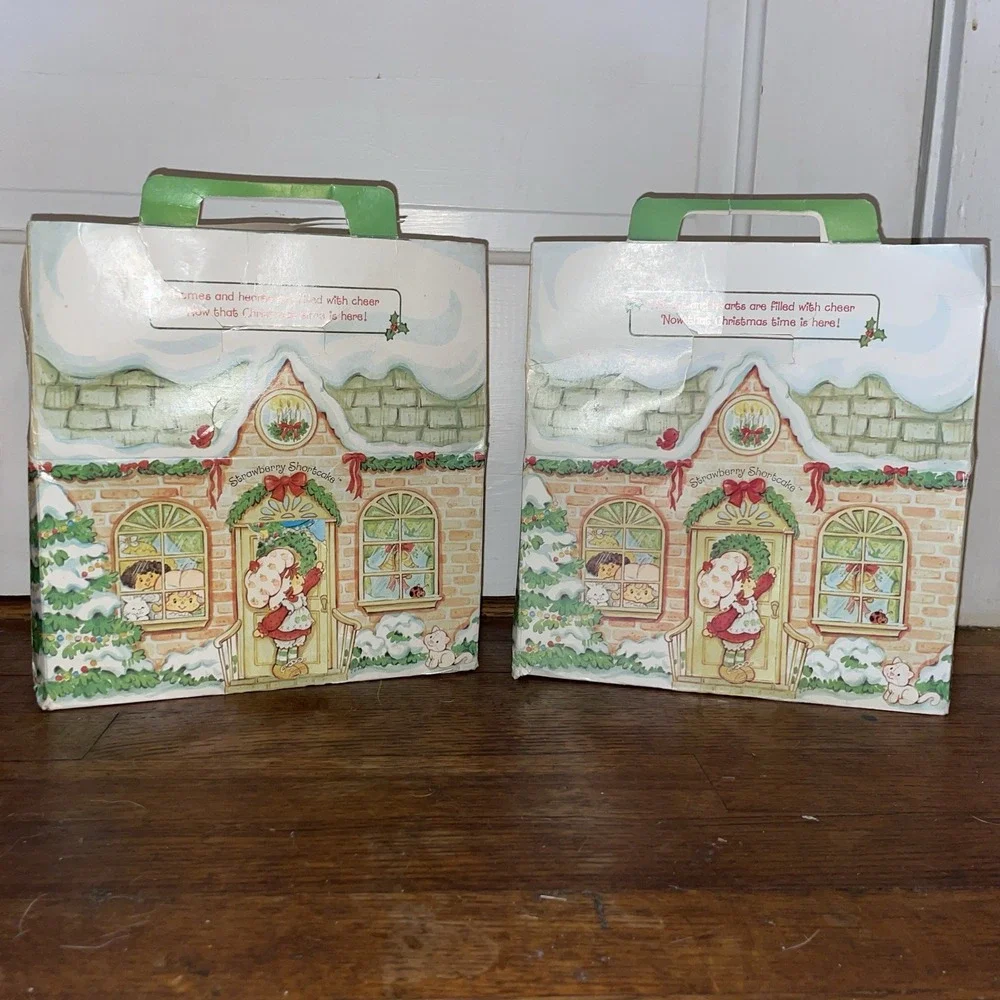 Vintage Strawberry Shortcake American Greetings Holiday Christmas Home Gift Box‎